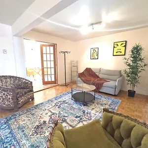 https://prime-plateau-location-3-bed-near-mont-royal-metro.hotels-in-montreal.org