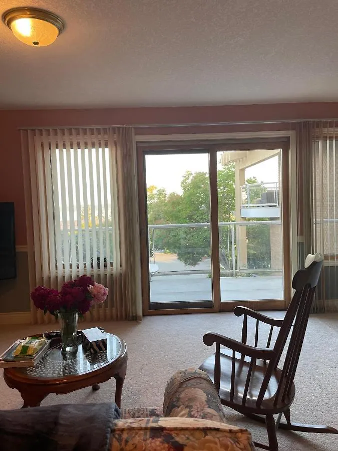 Panoramic Ocean View Apartment Nanaimo